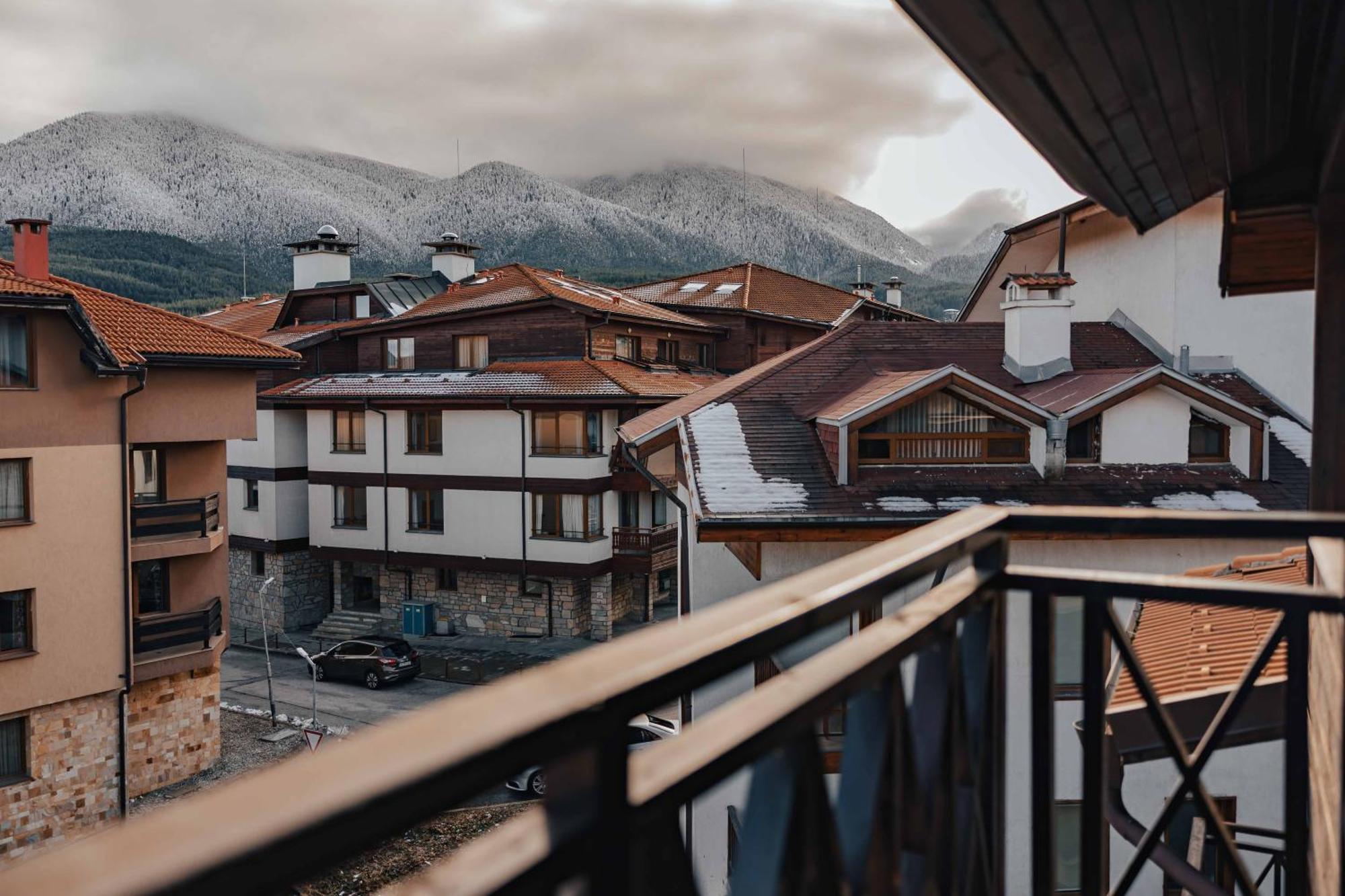 Bansko Home With A Mountain View Exterior photo